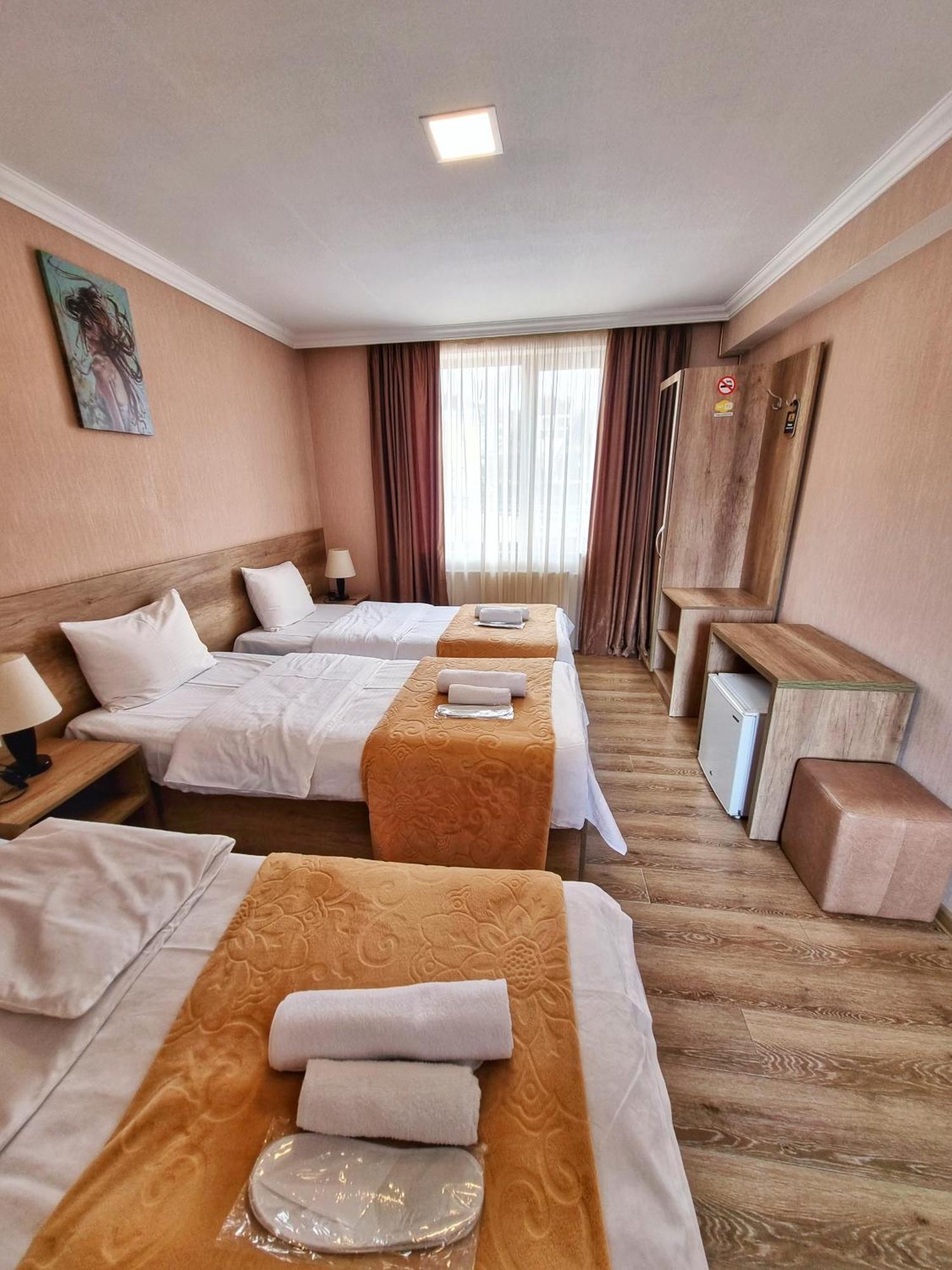 Sunshine Kazbegi Hotel Exterior photo