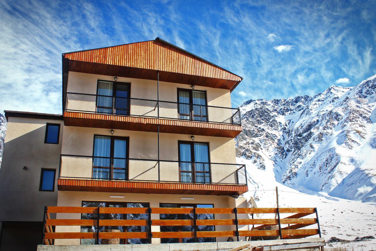 Sunshine Kazbegi Hotel Exterior photo