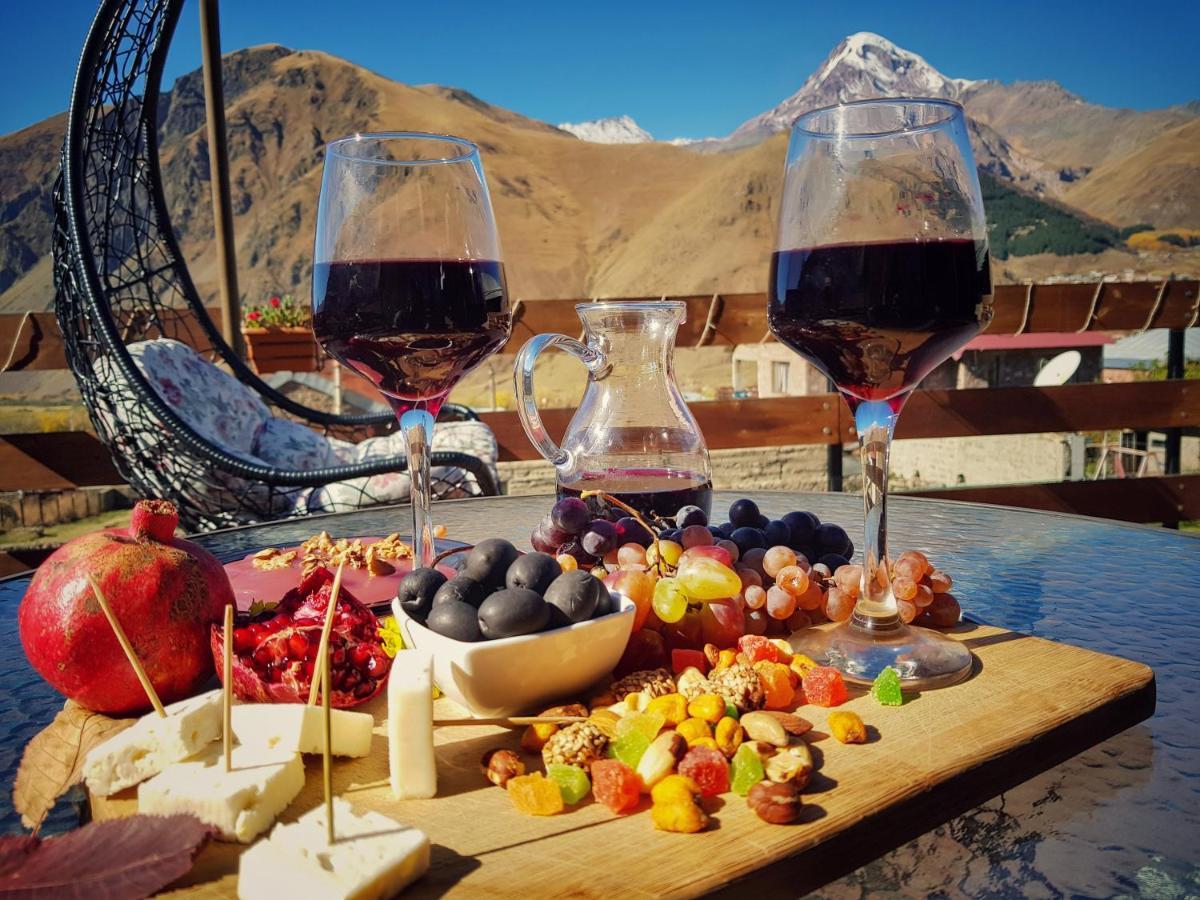 Sunshine Kazbegi Hotel Exterior photo